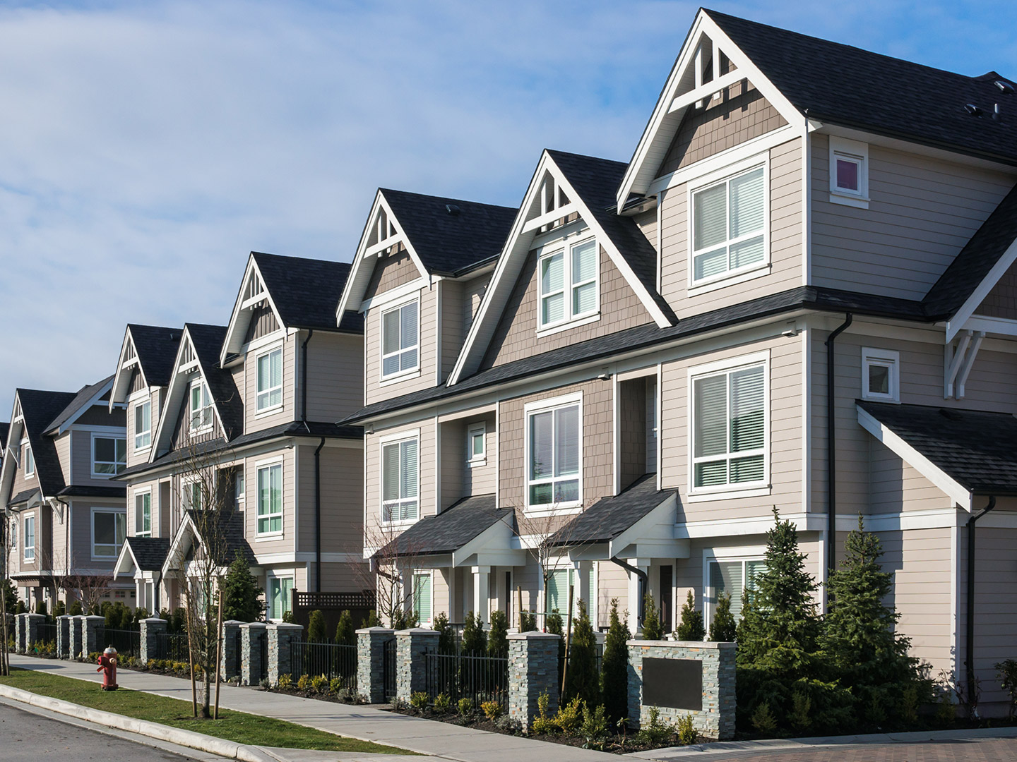 Laval : Métropole Diversifiée entre Urbanité et Nature